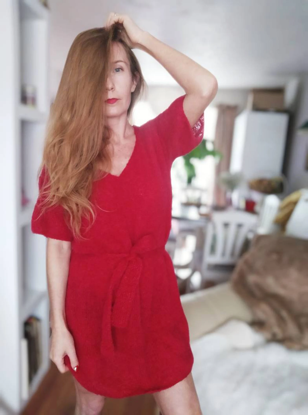 Hand-knitted alpaca and silk mini dress: red open-back sweater dress, size S-M