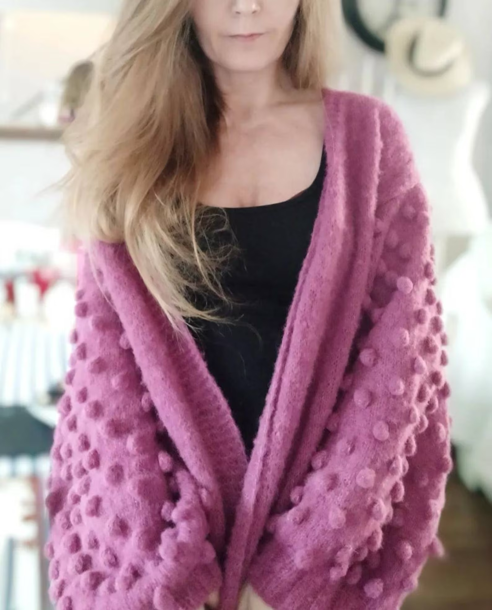 Hand-knitted alpaca and silk cardigan, puff sleeves, loose fit.